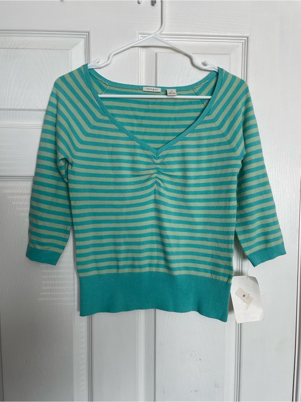NWT Halogen Women’s size M Striped V-Neck Sweater in Aqua Blue and Mint Green